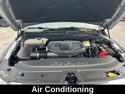 Certified 2025 RAM 1500 Big Horn AWD/4WD image 17