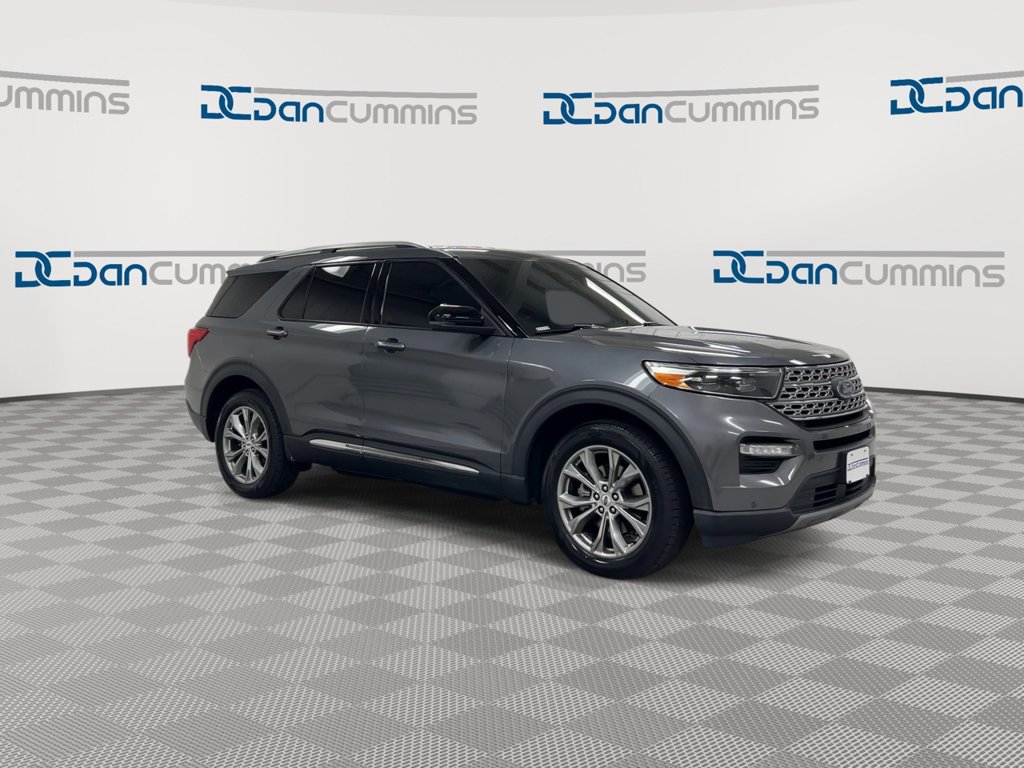 Used 2022 Ford Explorer Limited w/ Equipment Group 301A AWD/4WD image 2