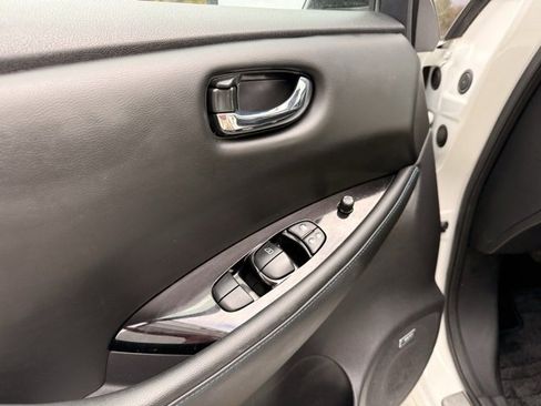Used 2021 Nissan Leaf SL Plus image 20