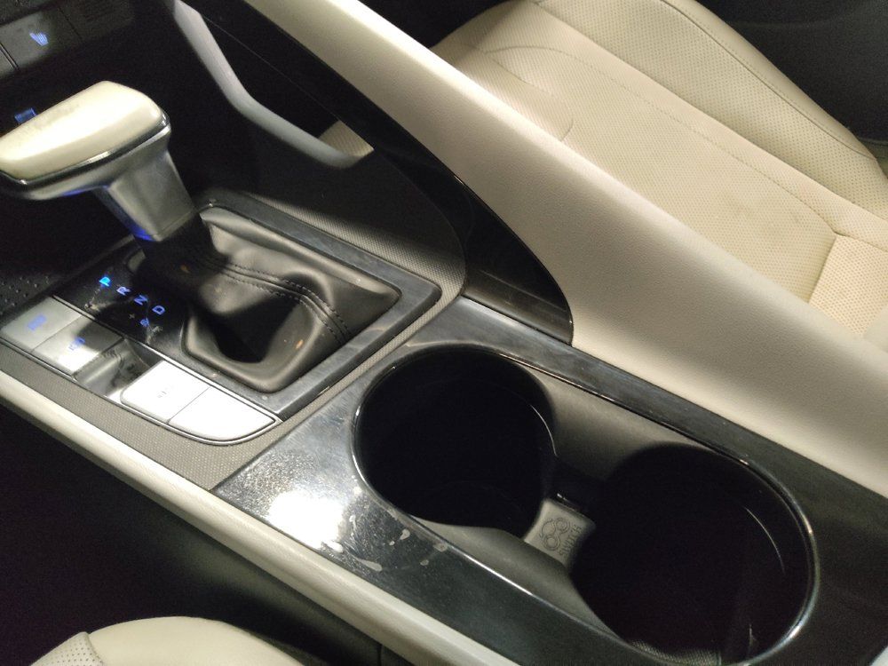 Used 2021 Hyundai Elantra Limited FWD image 26