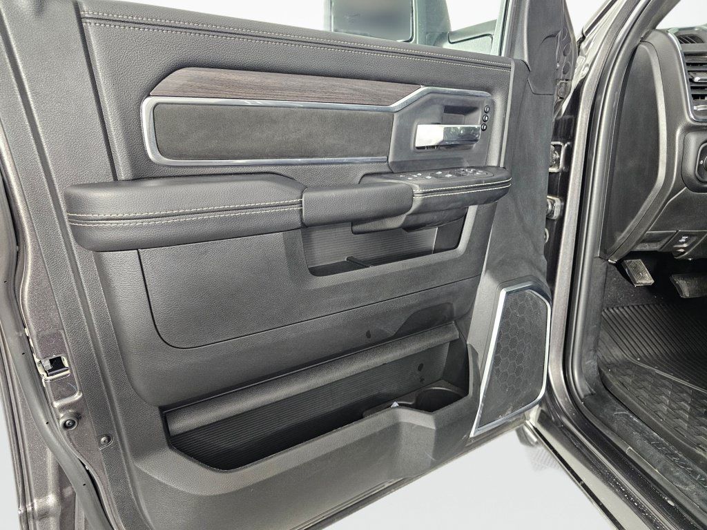 New 2026 RAM 3500 Laramie w/ Night Edition AWD/4WD image 21