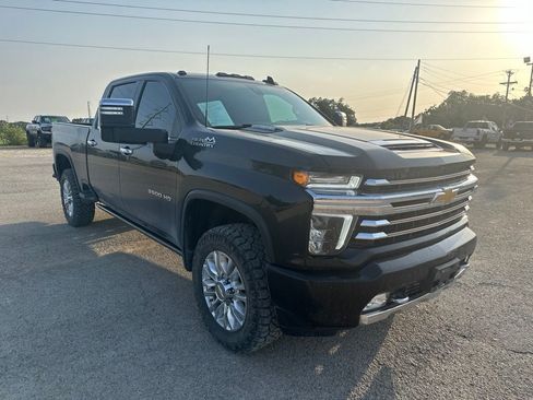 Used 2022 Chevrolet Silverado 3500 High Country w/ Z71 Off-Road Package AWD/4WD image 3