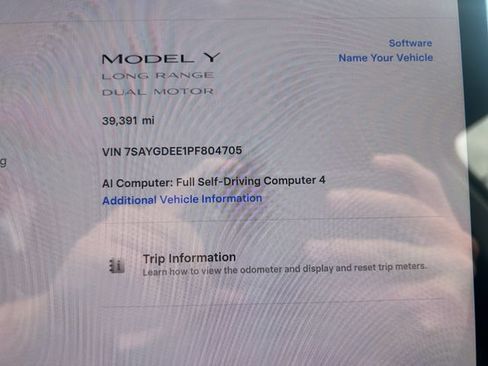 Used 2023 Tesla Model Y Long Range AWD/4WD image 33