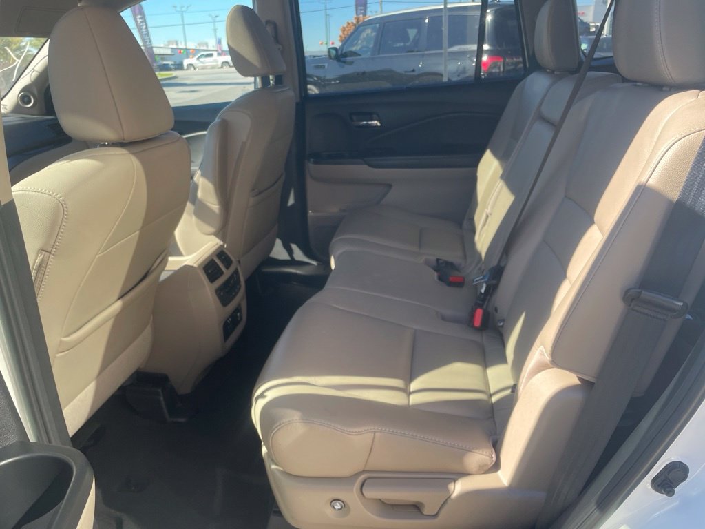 Used 2020 Honda Pilot Touring image 28