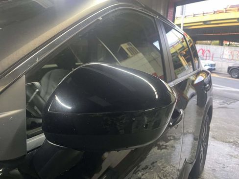 Used 2023 Nissan Rogue SV AWD/4WD image 3