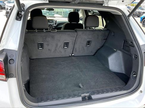 Used 2023 Chevrolet Equinox LT FWD image 6