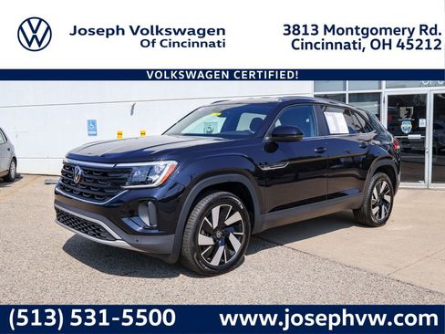 Certified 2025 Volkswagen Atlas Cross Sport SE image 1