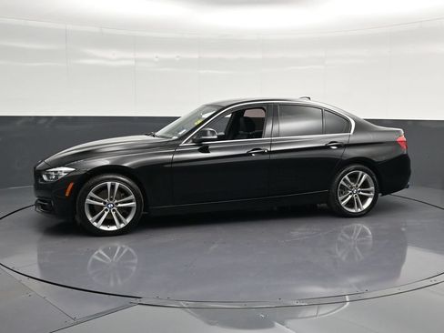 Used 2018 BMW 330i Sedan RWD image 7