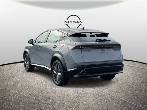 Used 2024 Nissan Ariya AWD image 8