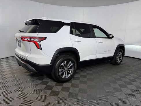 Used 2025 Chevrolet Equinox LT image 7