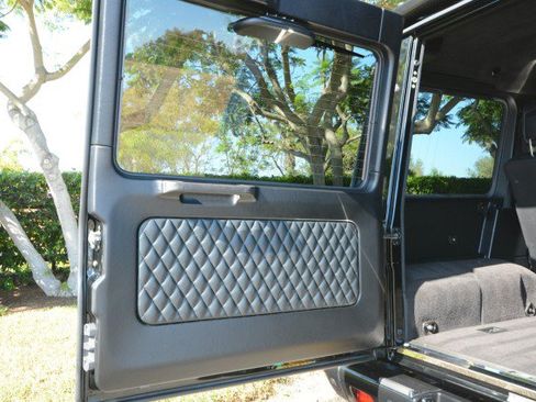 Used 2015 Mercedes-Benz G 63 AMG 4MATIC image 43