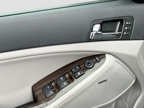 Used 2012 Kia Optima EX w/ Premium Pkg image 32