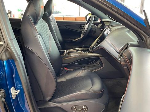 Used 2022 Aston Martin DBX AWD/4WD image 29