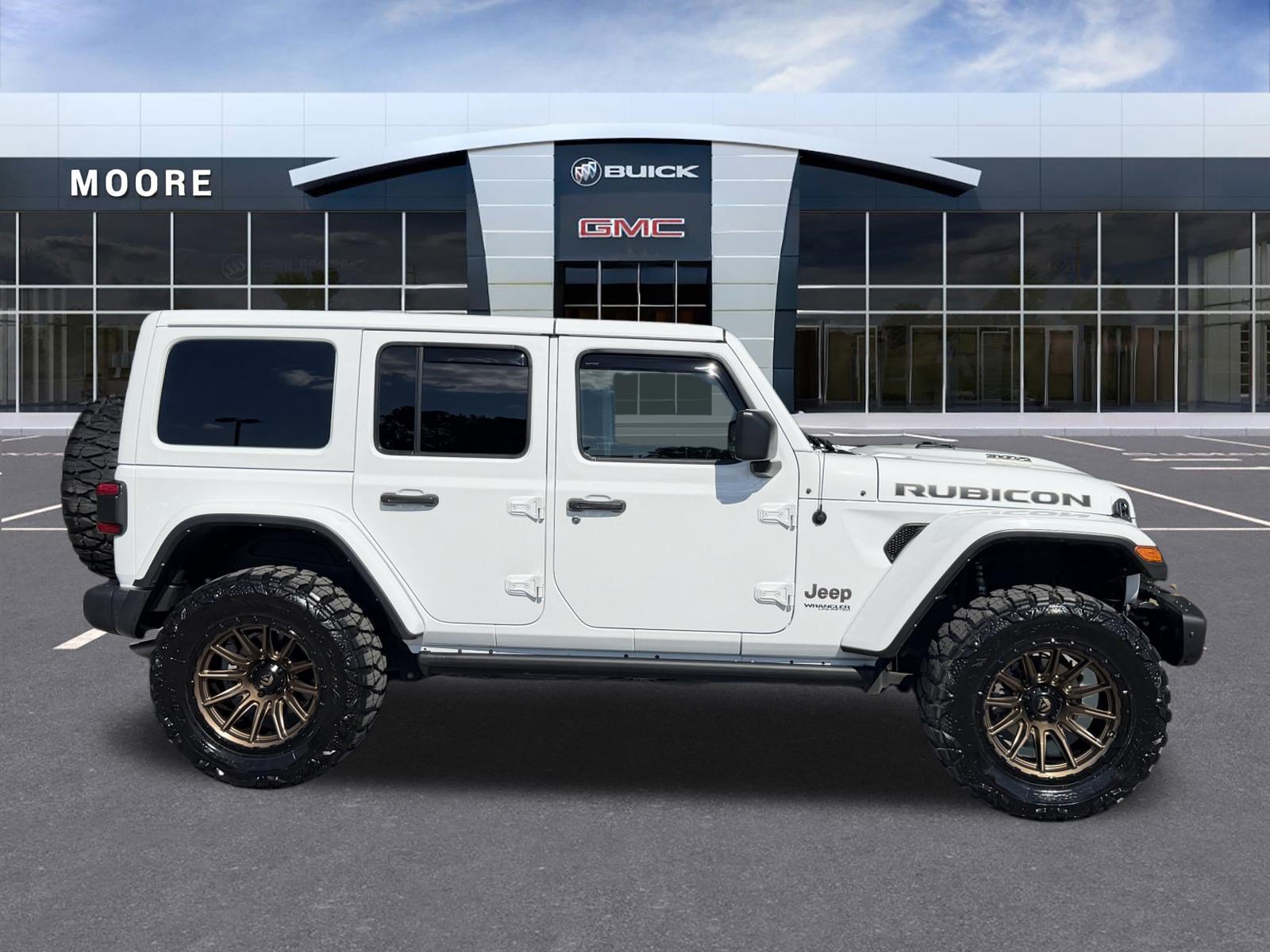 Used 2022 Jeep Wrangler Unlimited Rubicon w/ Dual Top Group AWD/4WD image 2