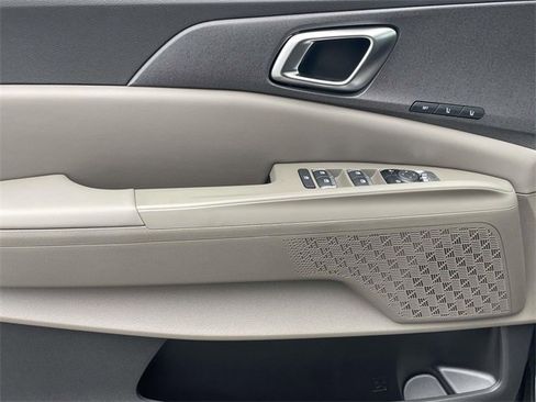 New 2026 Kia Carnival EX image 27