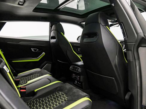 Used 2022 Lamborghini Urus AWD/4WD image 89