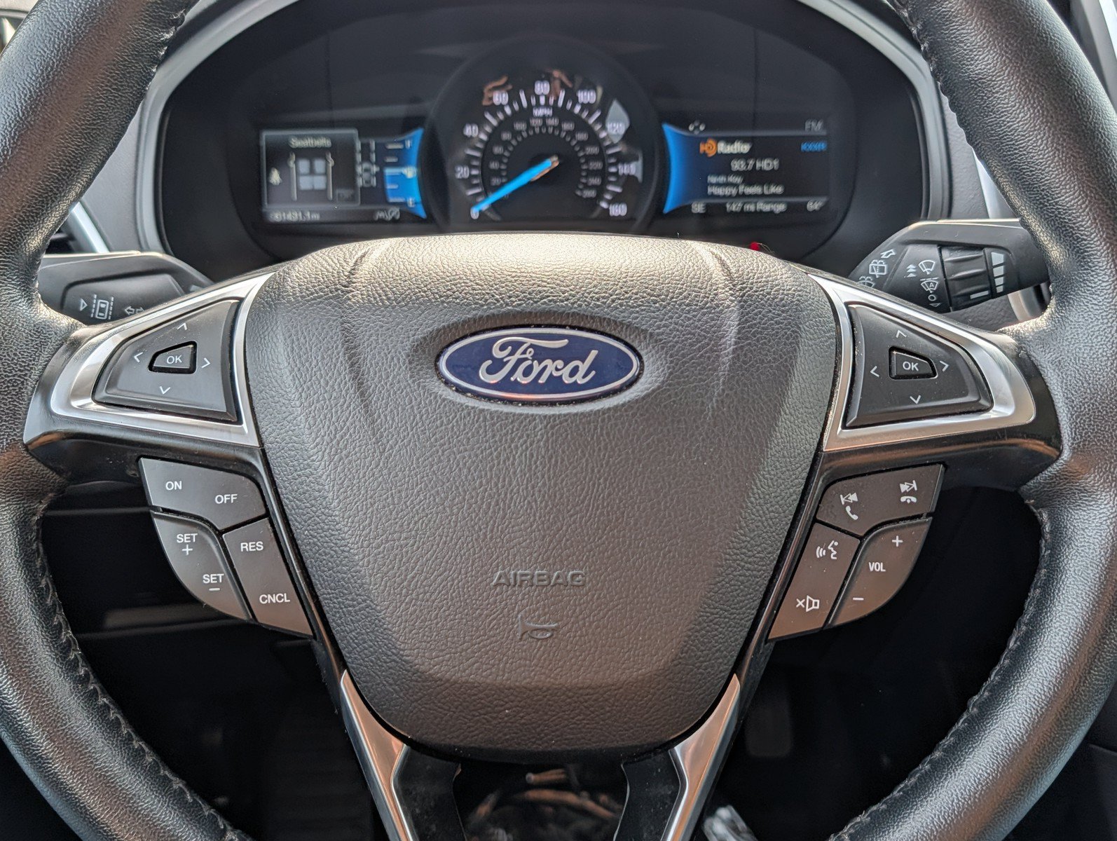 Used 2023 Ford Edge Titanium AWD/4WD image 24