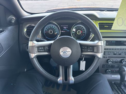 Used 2013 Ford Mustang GT Premium w/ Comfort Pkg image 24