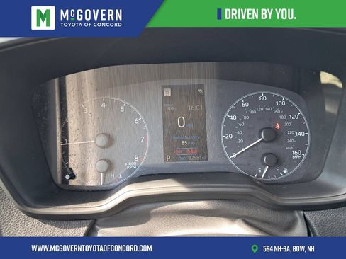 Used 2023 Toyota Corolla LE FWD image 33