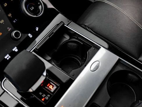 Used 2022 Land Rover Range Rover Velar R-Dynamic S image 53