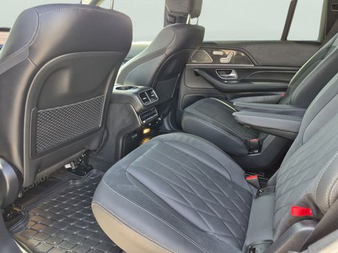 Used 2025 Mercedes-Benz GLS 63 AMG 4MATIC image 22