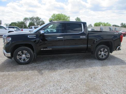 New 2026 GMC Sierra 1500 SLT w/ SLT Convenience Package AWD/4WD image 7