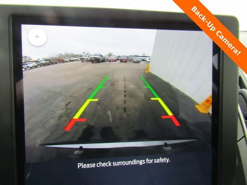 Used 2024 Ford Edge SEL image 9