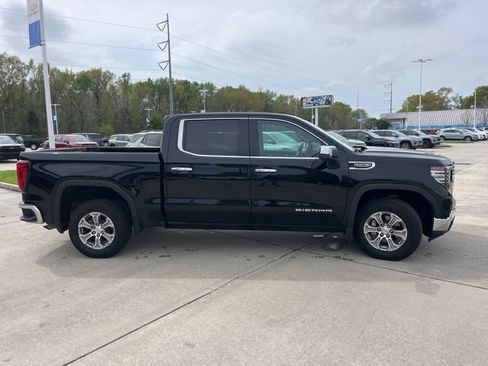 Used 2024 GMC Sierra 1500 SLT RWD image 9