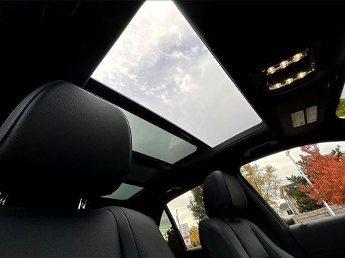 Used 2024 Mercedes-Benz GLE 350 4MATIC image 24