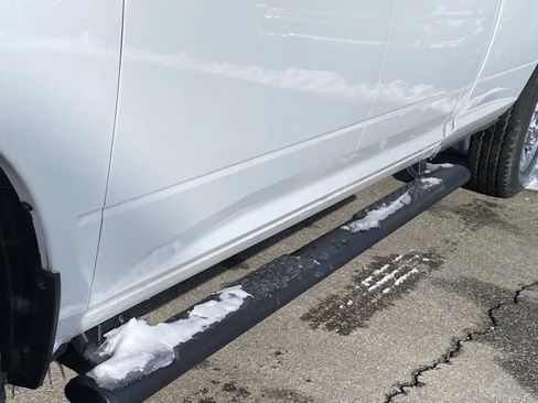 Used 2023 RAM 2500 Tradesman w/ Chrome Appearance Group image 8