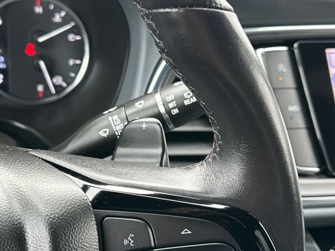 Used 2024 Buick Enclave Premium image 40