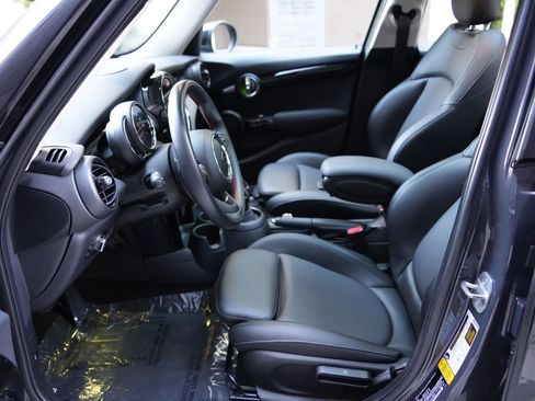 Used 2020 MINI Cooper S image 17