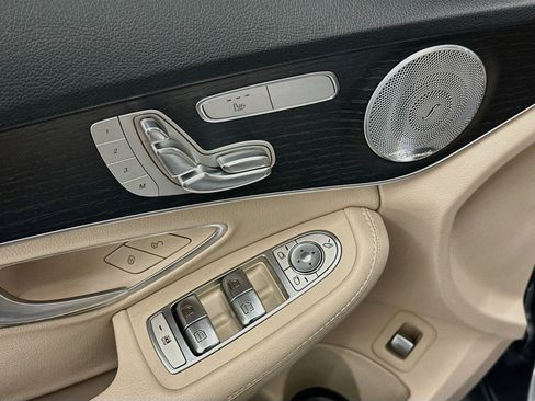 Used 2021 Mercedes-Benz C 300 4MATIC Sedan image 15