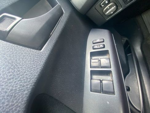 Used 2018 Toyota RAV4 LE w/ All Weather Liner Package AWD/4WD image 17