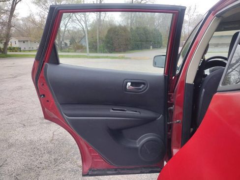 Used 2011 Nissan Rogue S image 11