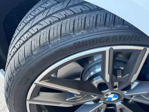 Used 2021 BMW M440i Convertible w/ Premium Package image 28