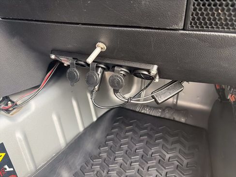 Used 2011 Jeep Wrangler Unlimited Rubicon AWD/4WD image 40