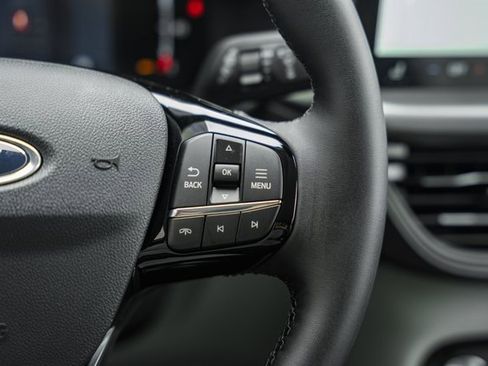 New 2026 Ford Escape Base image 33