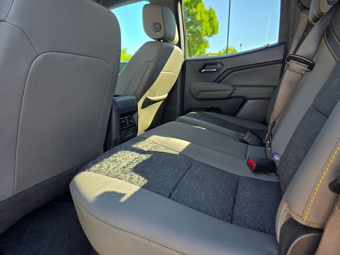 Used 2024 Chevrolet Colorado ZR2 image 30