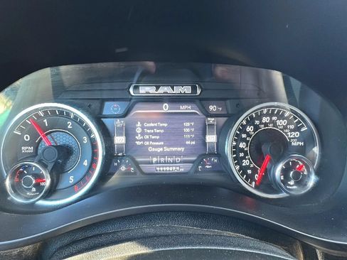Used 2024 RAM 2500 Big Horn w/ Level 2 Equipment Group AWD/4WD image 13