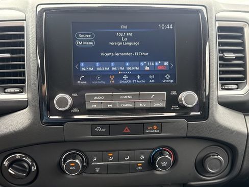 Used 2024 Nissan Frontier SV AWD/4WD image 14