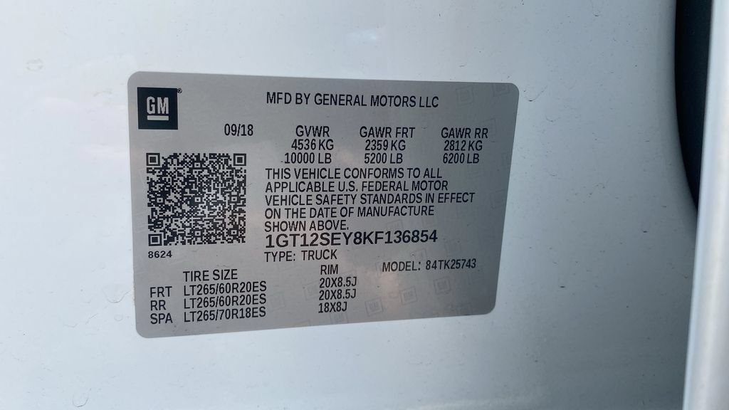 Used 2019 GMC Sierra 2500 Denali w/ Duramax Plus Package AWD/4WD image 18