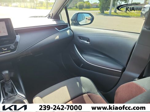 Used 2023 Toyota Corolla SE w/ SE Premium Package FWD image 17
