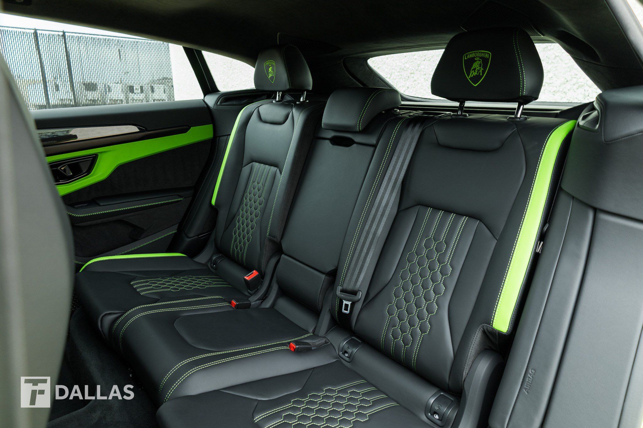 Used 2025 Lamborghini Urus S AWD/4WD image 31