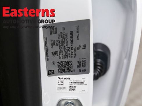 Used 2024 Chevrolet Colorado W/T w/ Technology Package image 34