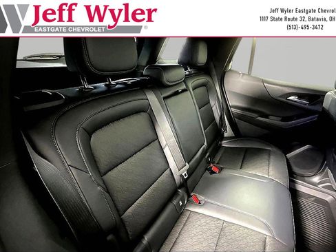 New 2026 Chevrolet Equinox LT w/ Convenience Package II FWD image 42