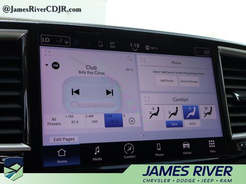 Used 2024 Chrysler Pacifica Touring-L FWD image 34