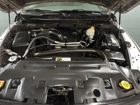 Used 2013 RAM 1500 Express RWD image 19