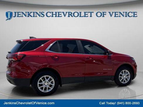 Used 2023 Chevrolet Equinox LT AWD/4WD image 4