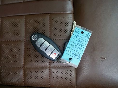 Used 2021 Nissan Titan Platinum Reserve w/ Moonroof Package image 41